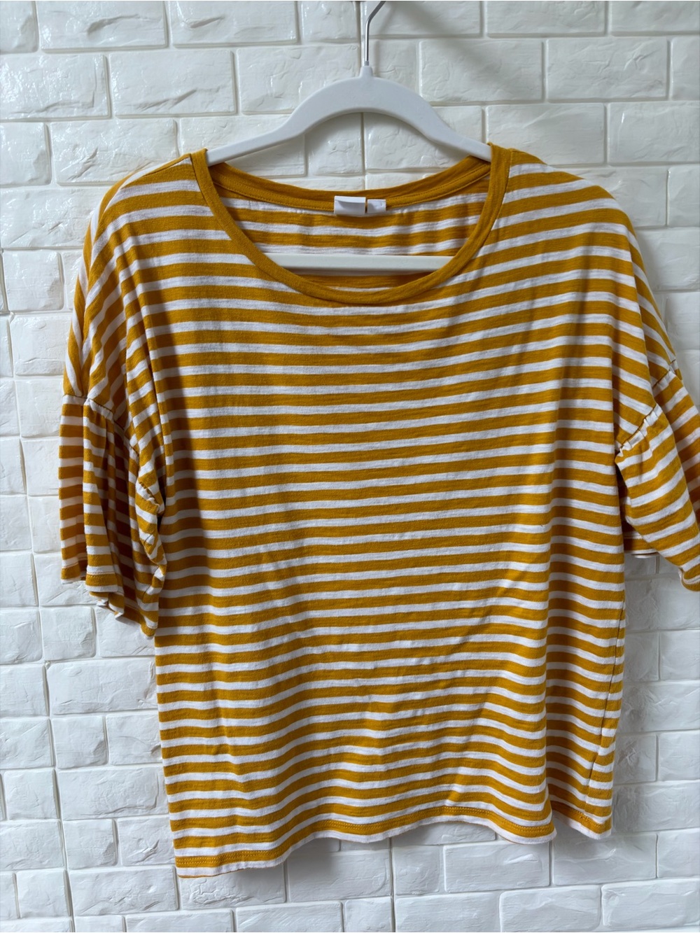 GAP Yellow and White Striped Short Sleeve Tee